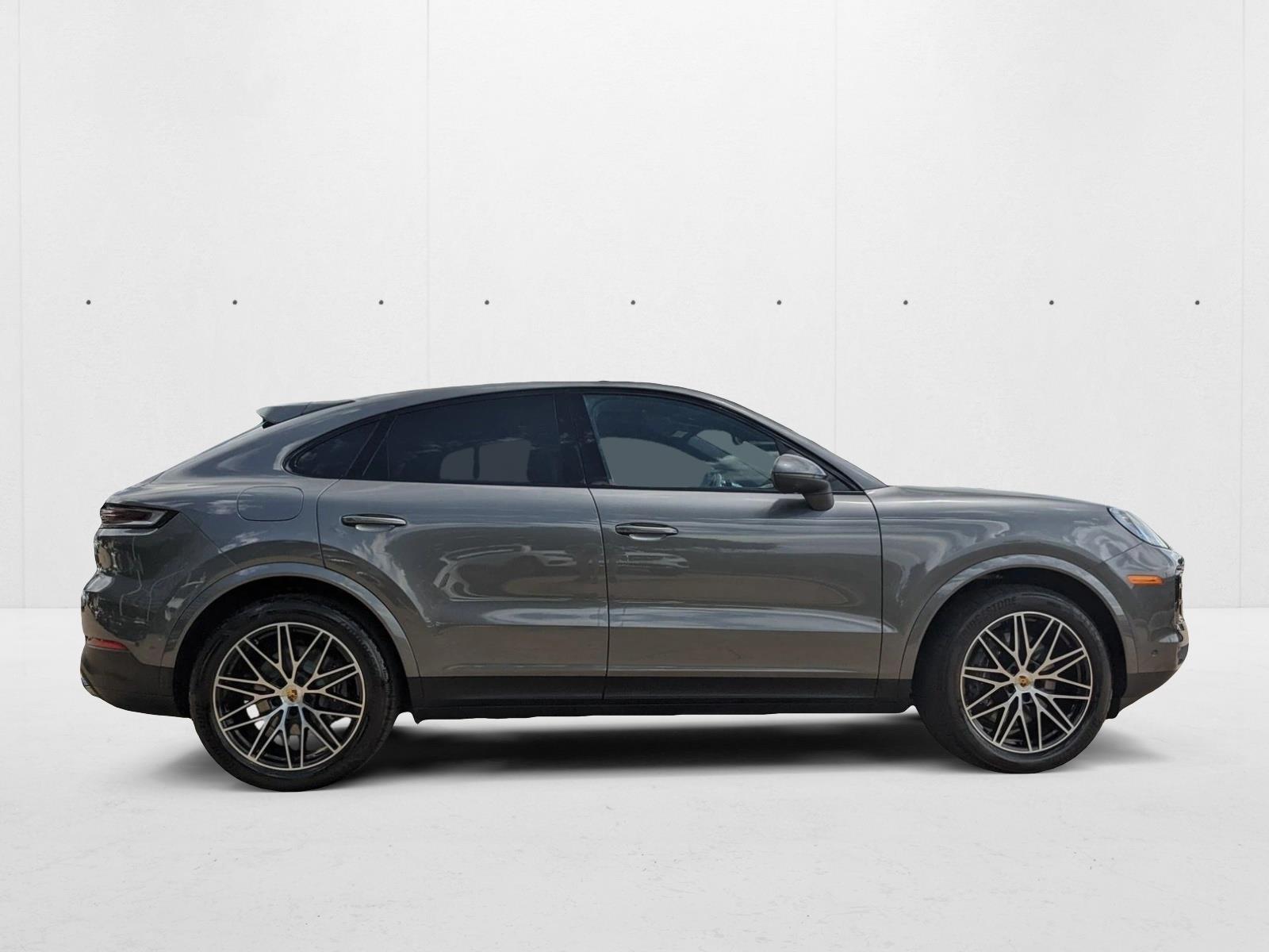 2024 Porsche Cayenne Coupe photo 4