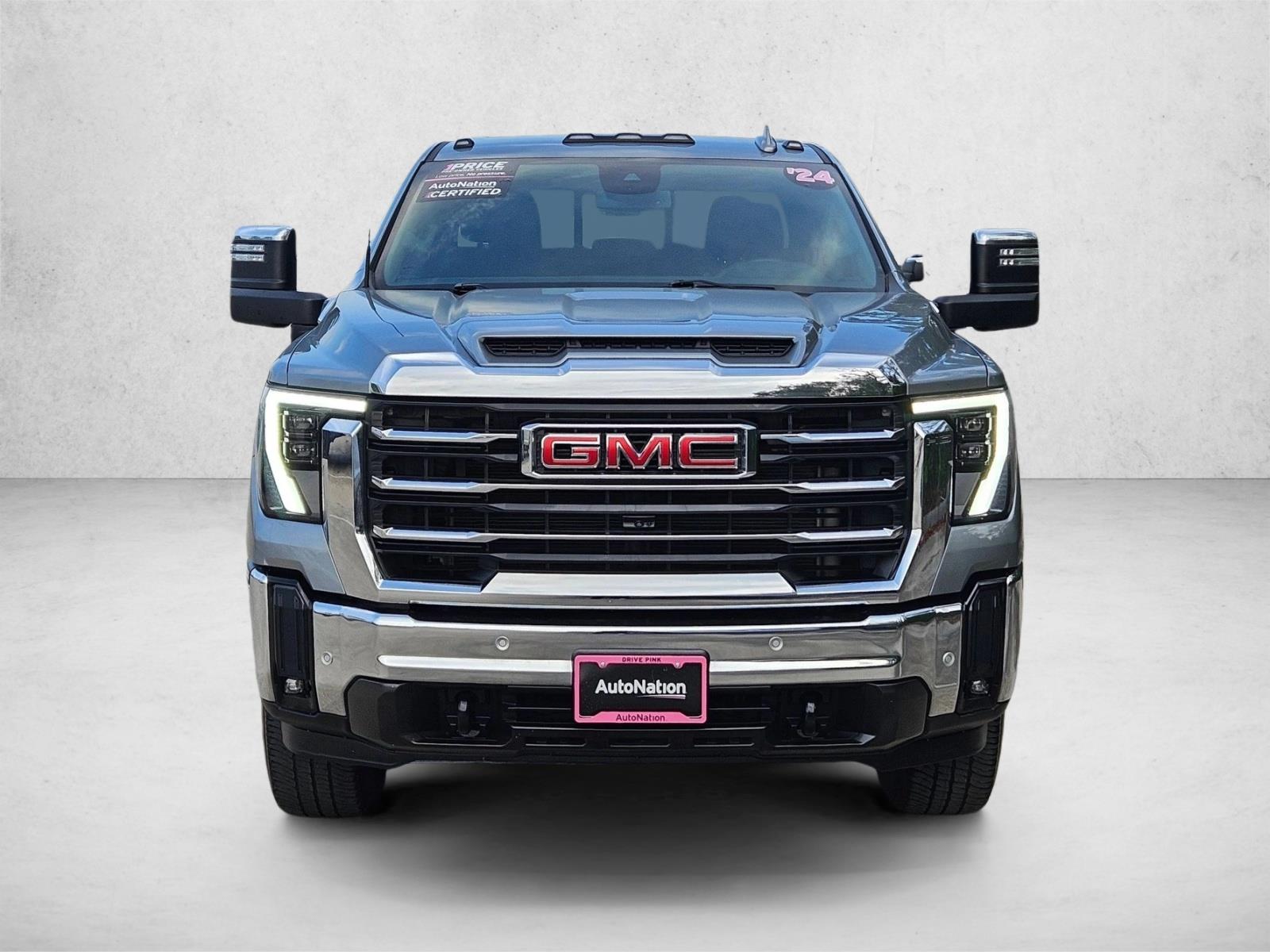 2024 Gmc Sierra HD SLT photo 2