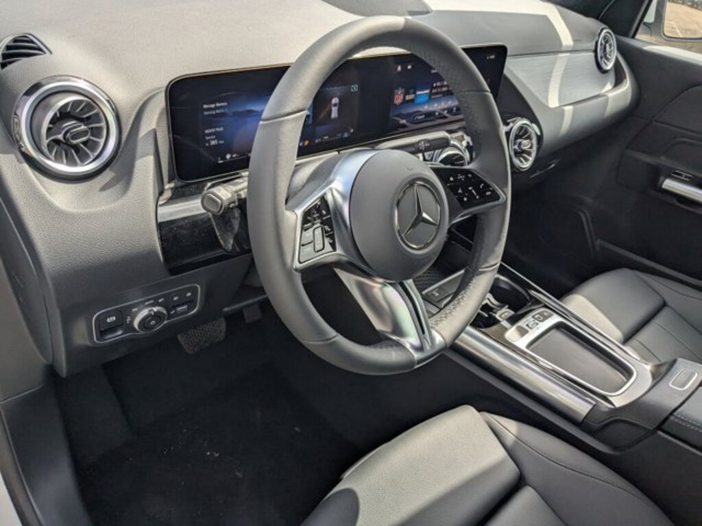 Certified 2025 Mercedes-Benz GLA SUV