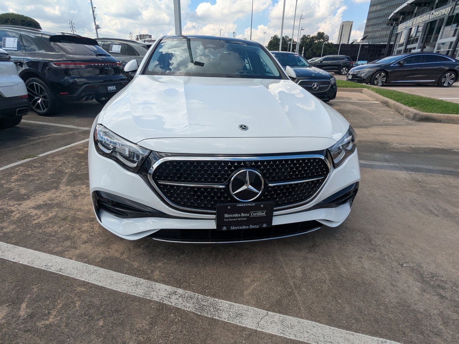 2025 Mercedes Benz E 350 4MATIC photo 2