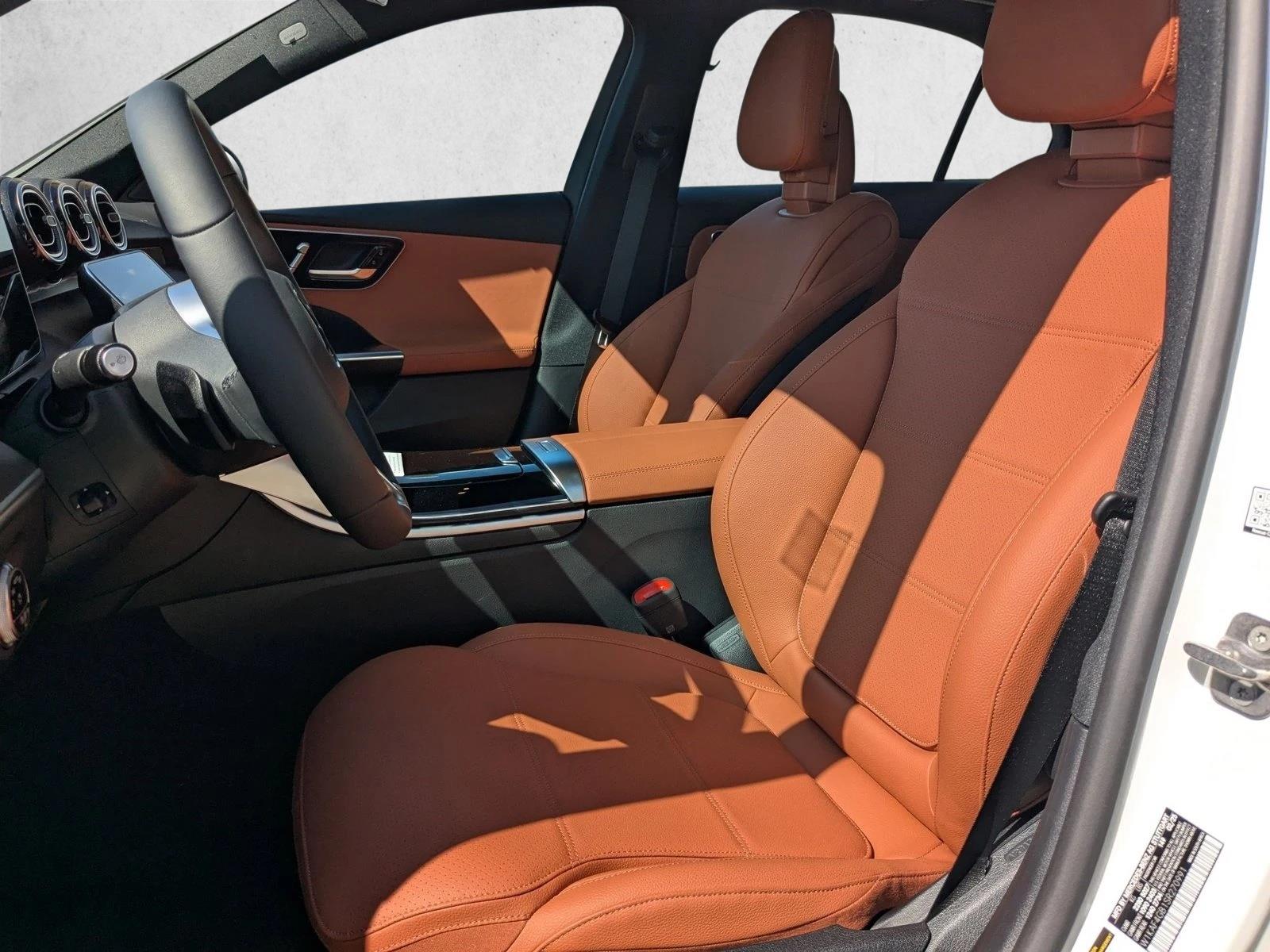2025 Mercedes Benz C 300 photo 4