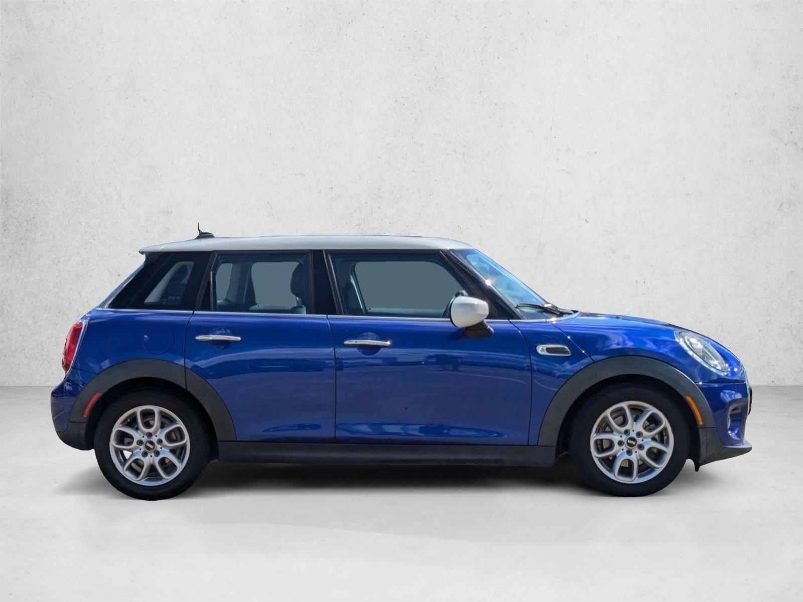 2021 Mini Cooper 4 Door Hardtop photo 4