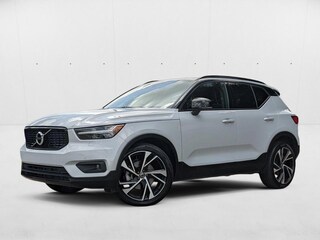 2022 Volvo XC40