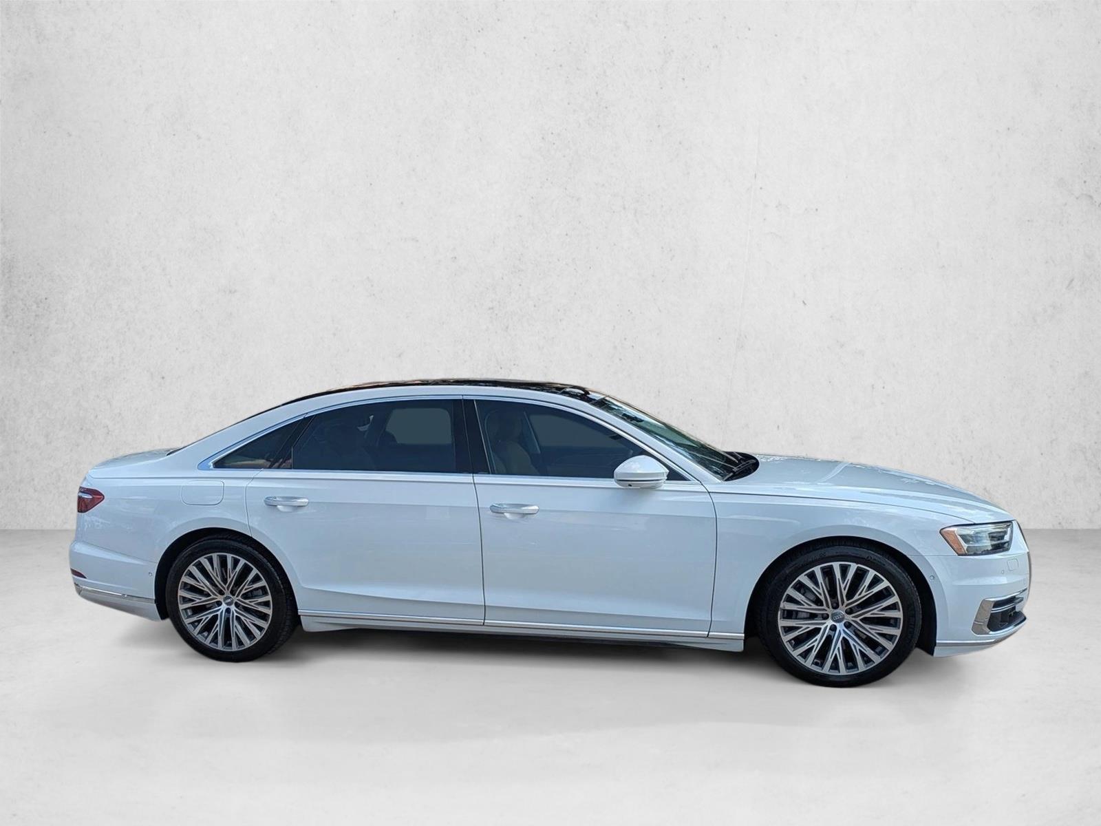 2019 Audi A8 L 3.0T photo 3