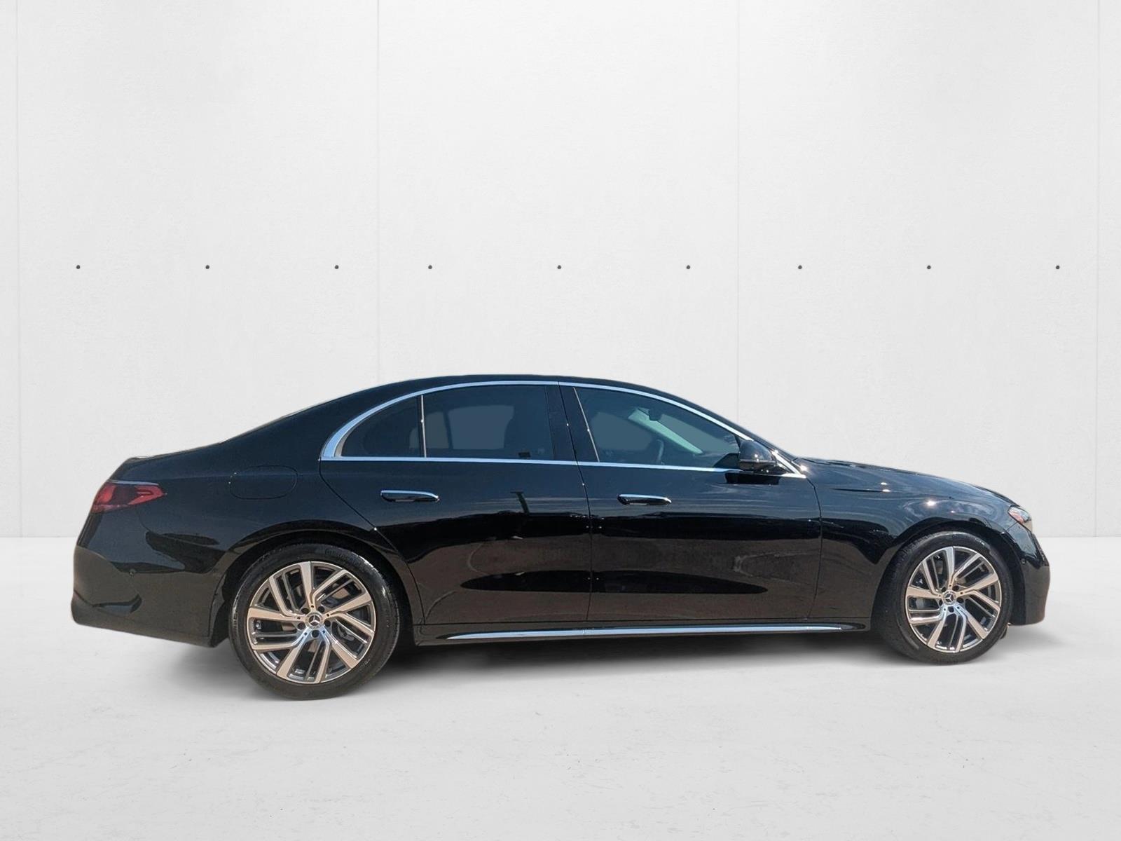 2024 Mercedes Benz E 350 4MATIC photo 4