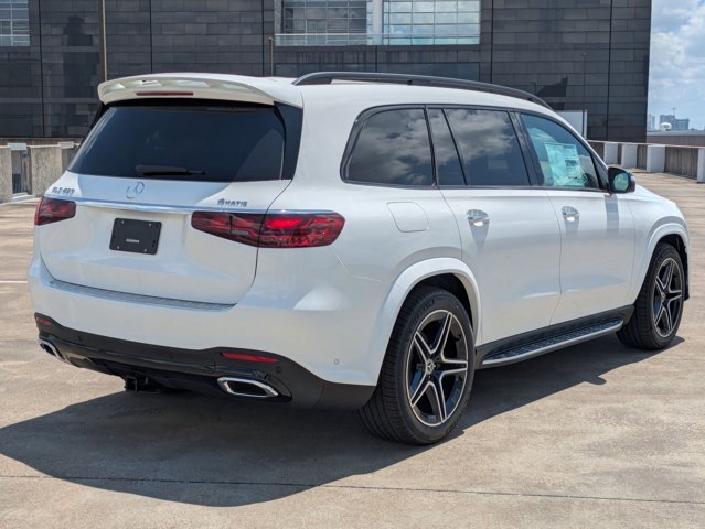 2025 Mercedes Benz GLS 450 4MATIC photo 2
