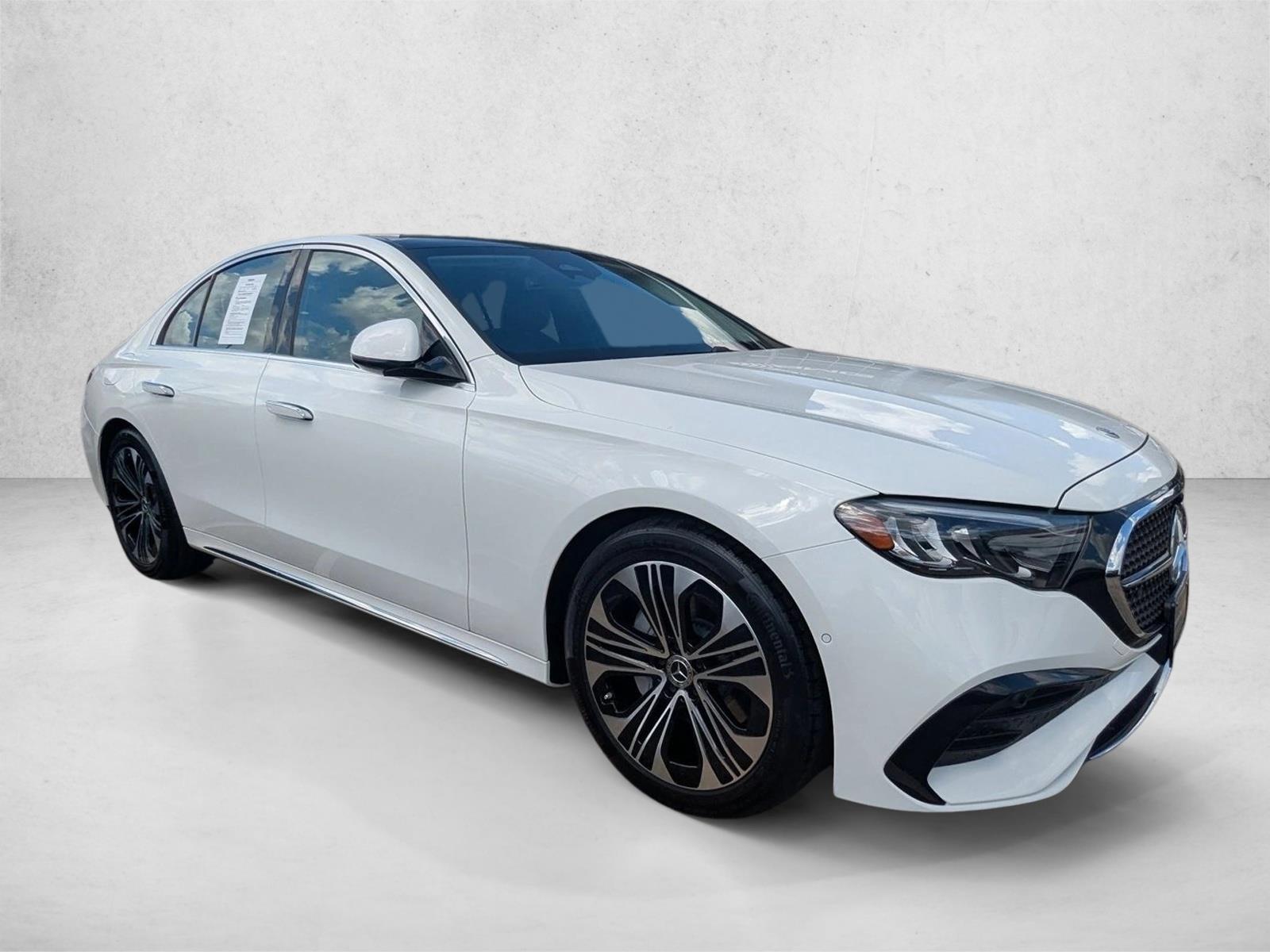 2025 Mercedes Benz E 350 4MATIC photo 3
