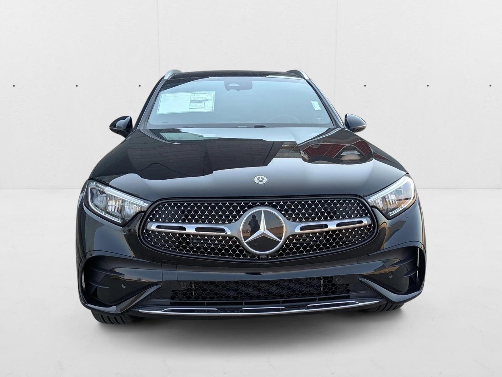 2026 Mercedes Benz GLC 300 photo 2