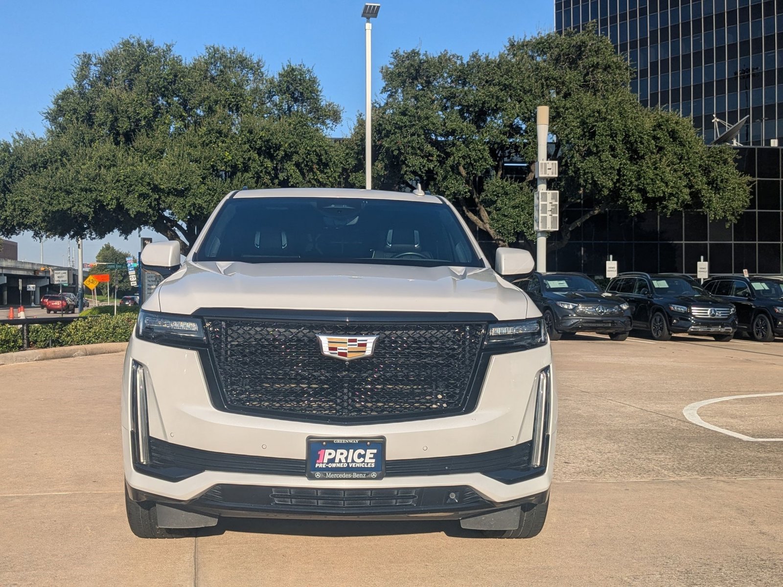 2021 Cadillac Escalade Sport Platinum photo 2