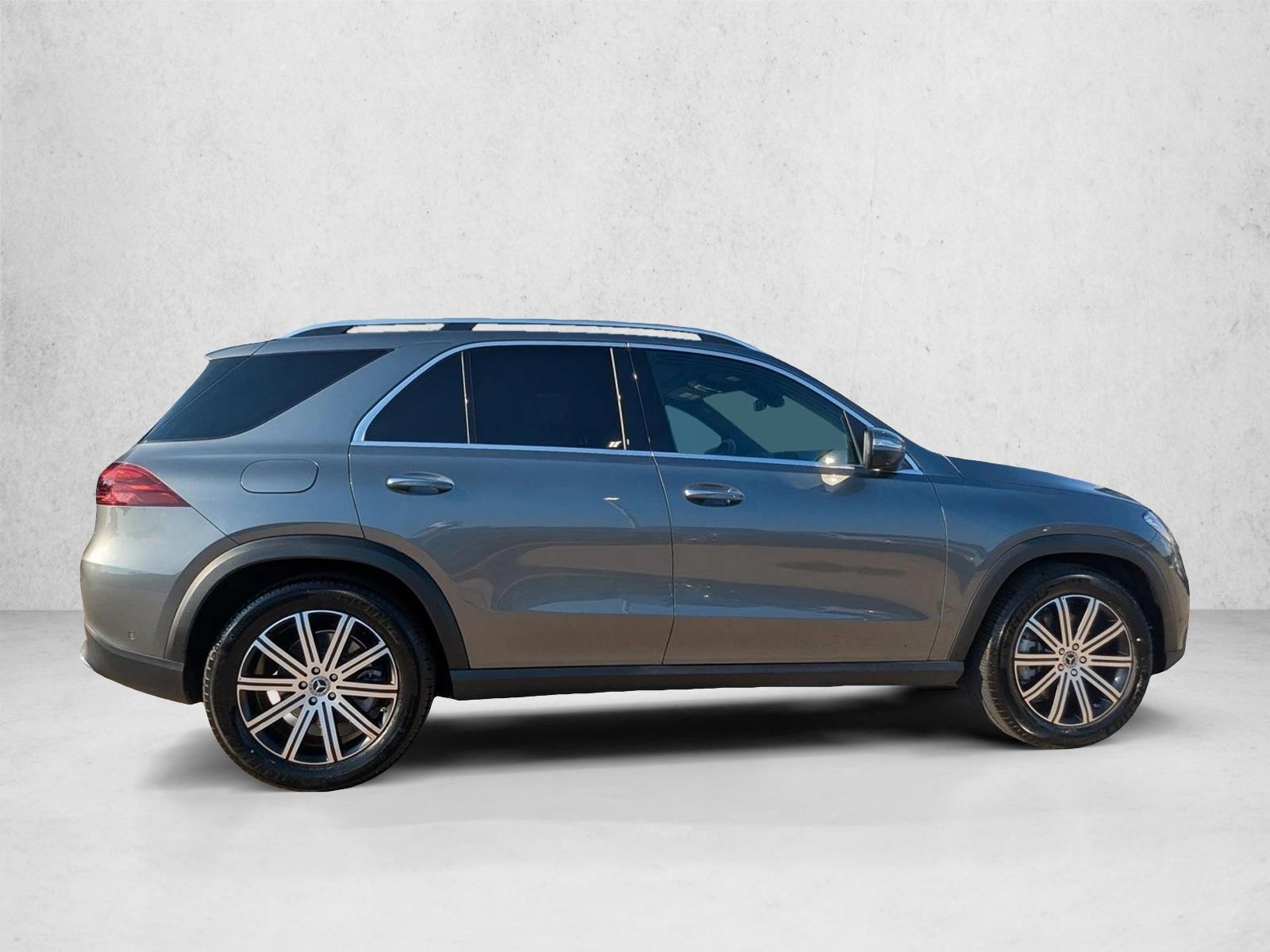2025 Mercedes Benz GLE 450 4MATIC photo 4