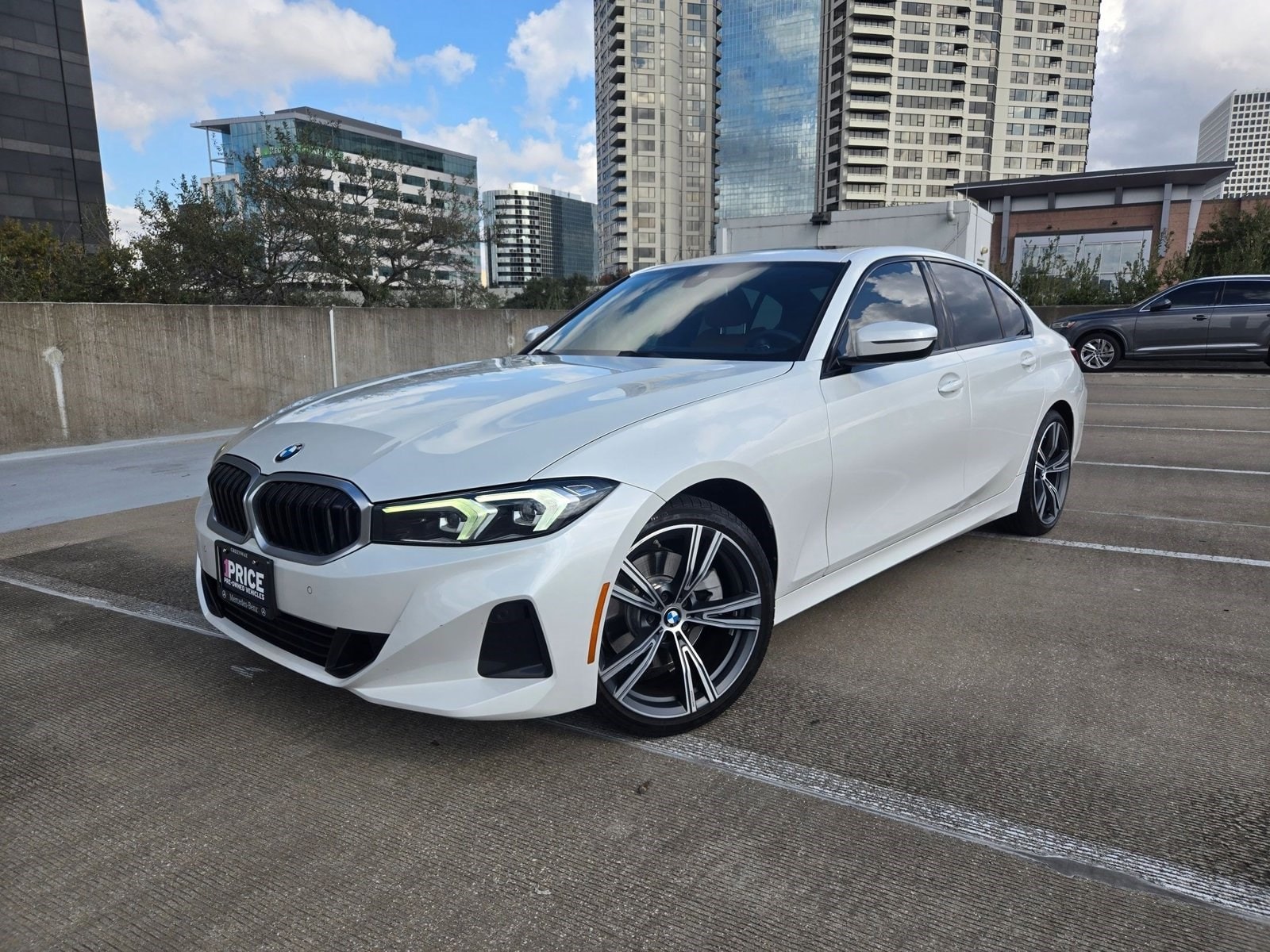 2023 BMW 3 Series 330i
