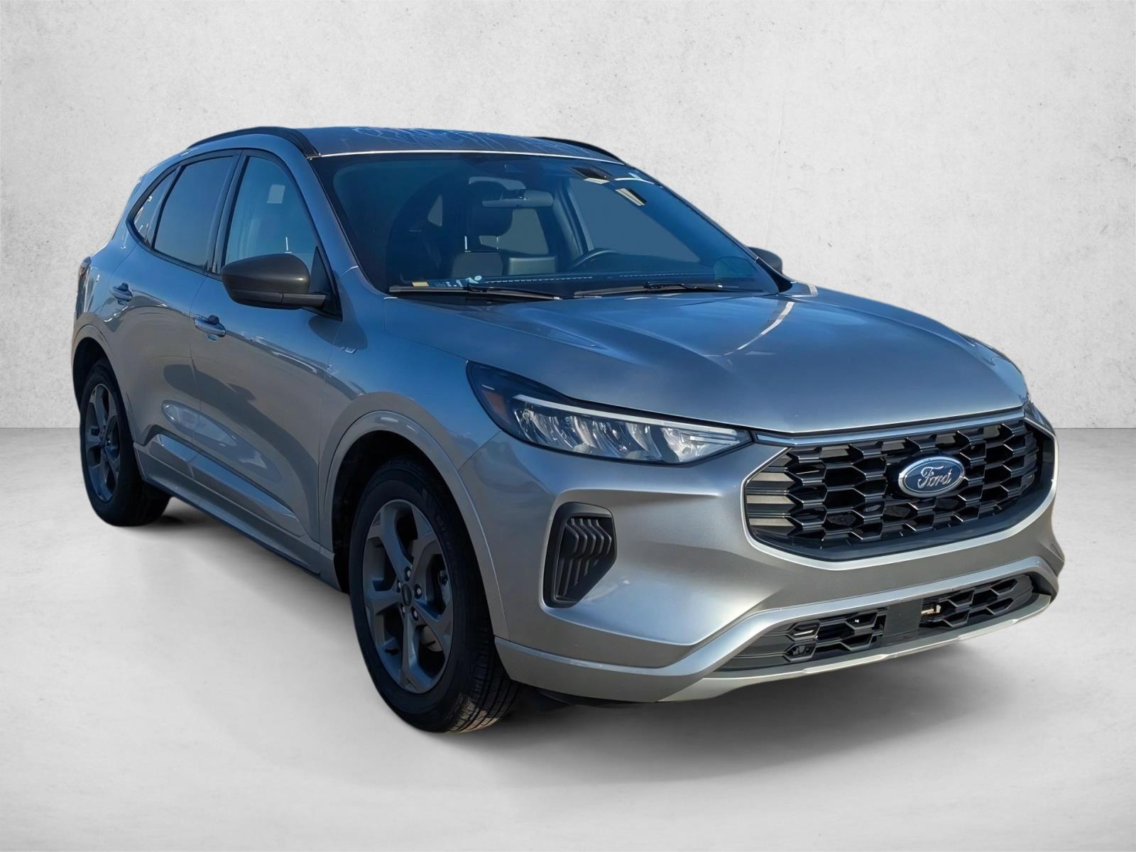 2023 Ford Escape ST-Line photo 3