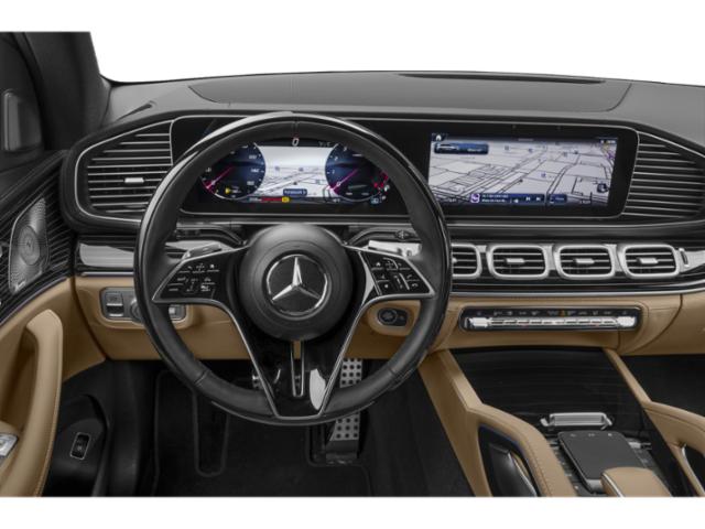 2025 Mercedes Benz GLS 580 4MATIC photo 4
