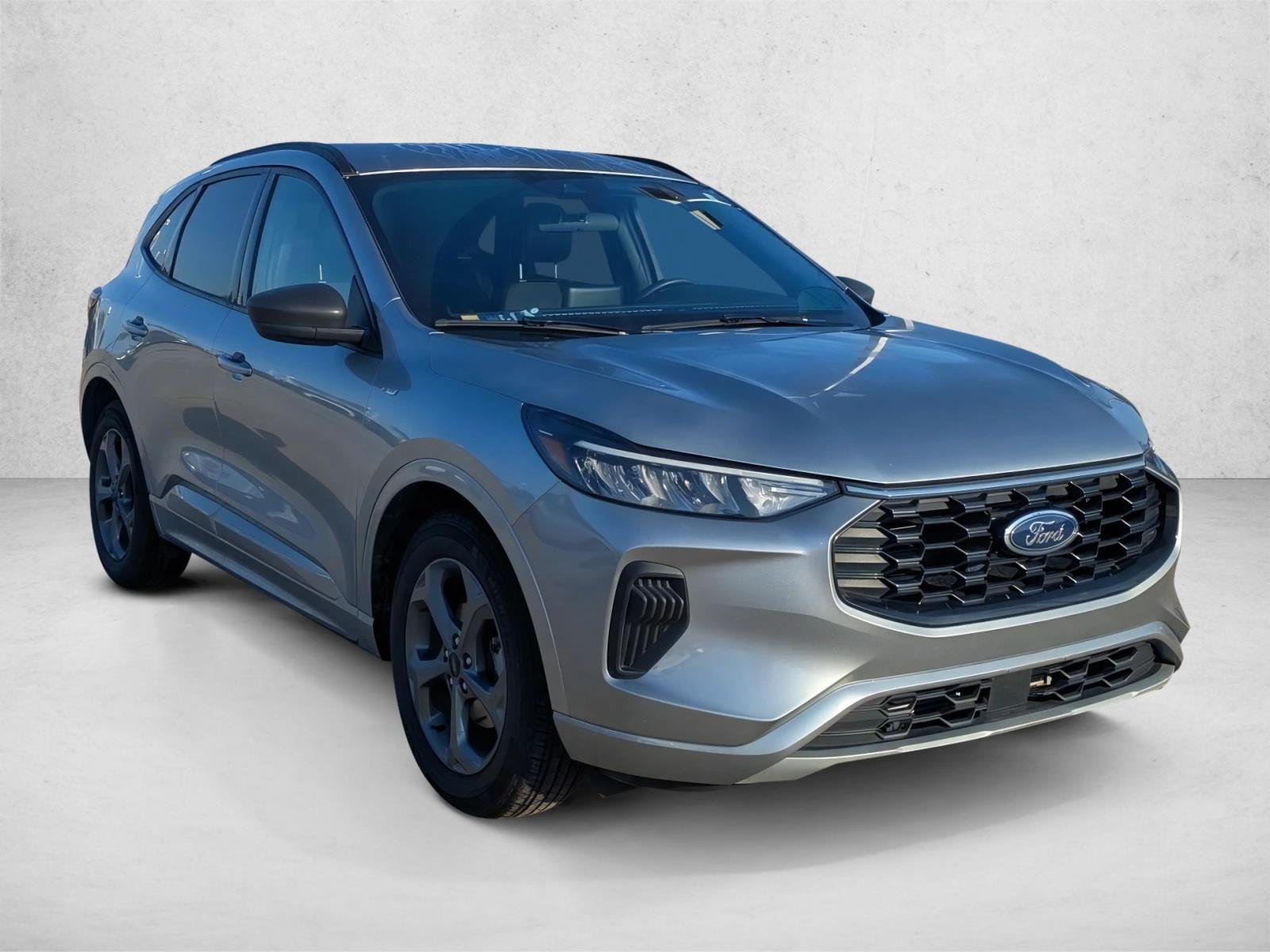 2023 Ford Escape ST-Line photo 3