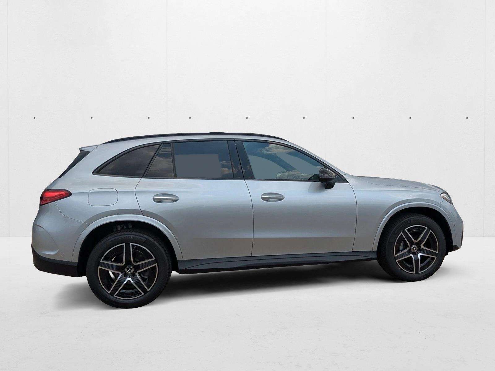 2026 Mercedes Benz GLC 300 photo 4