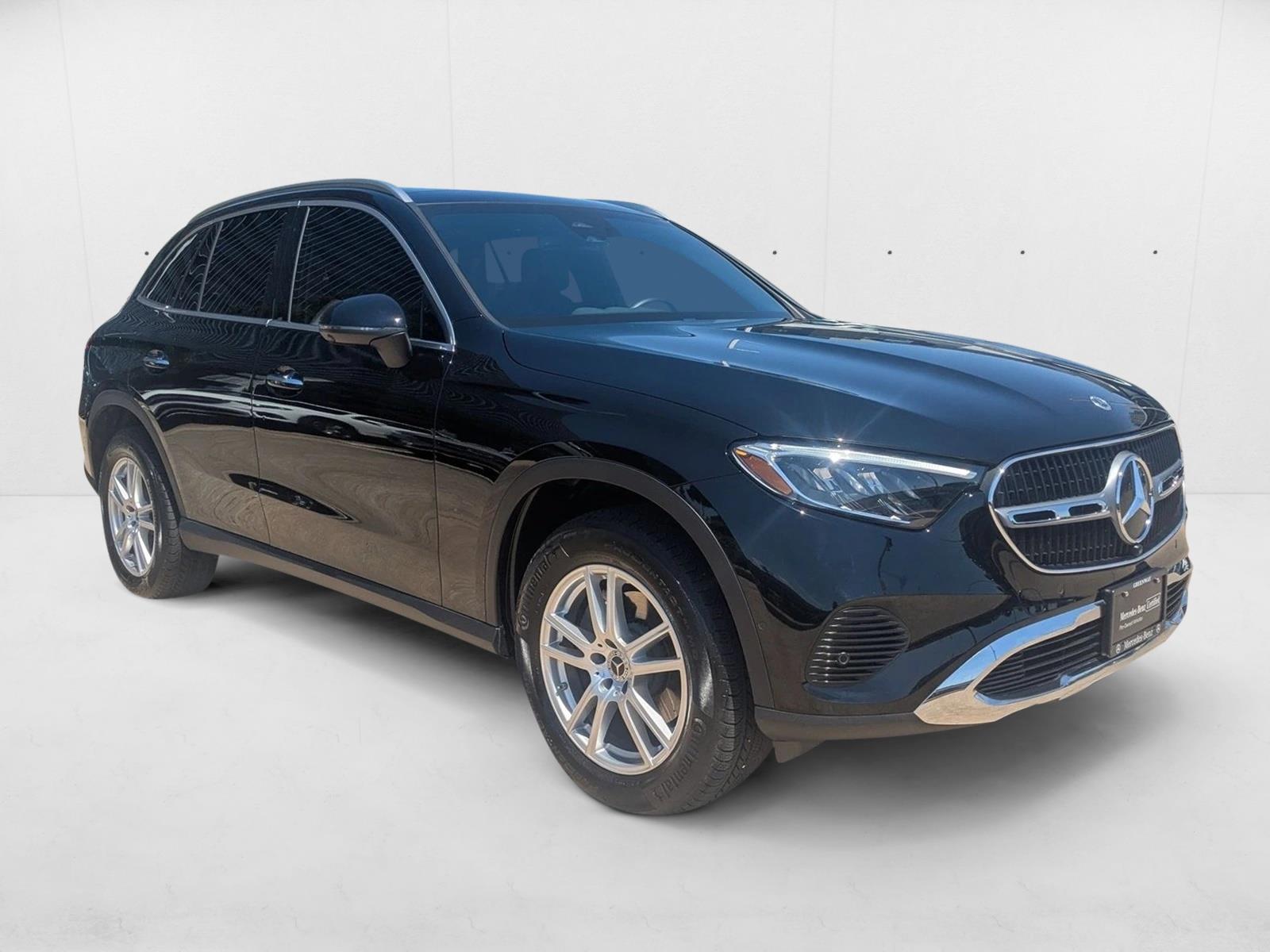 2023 Mercedes Benz GLC 300 photo 4