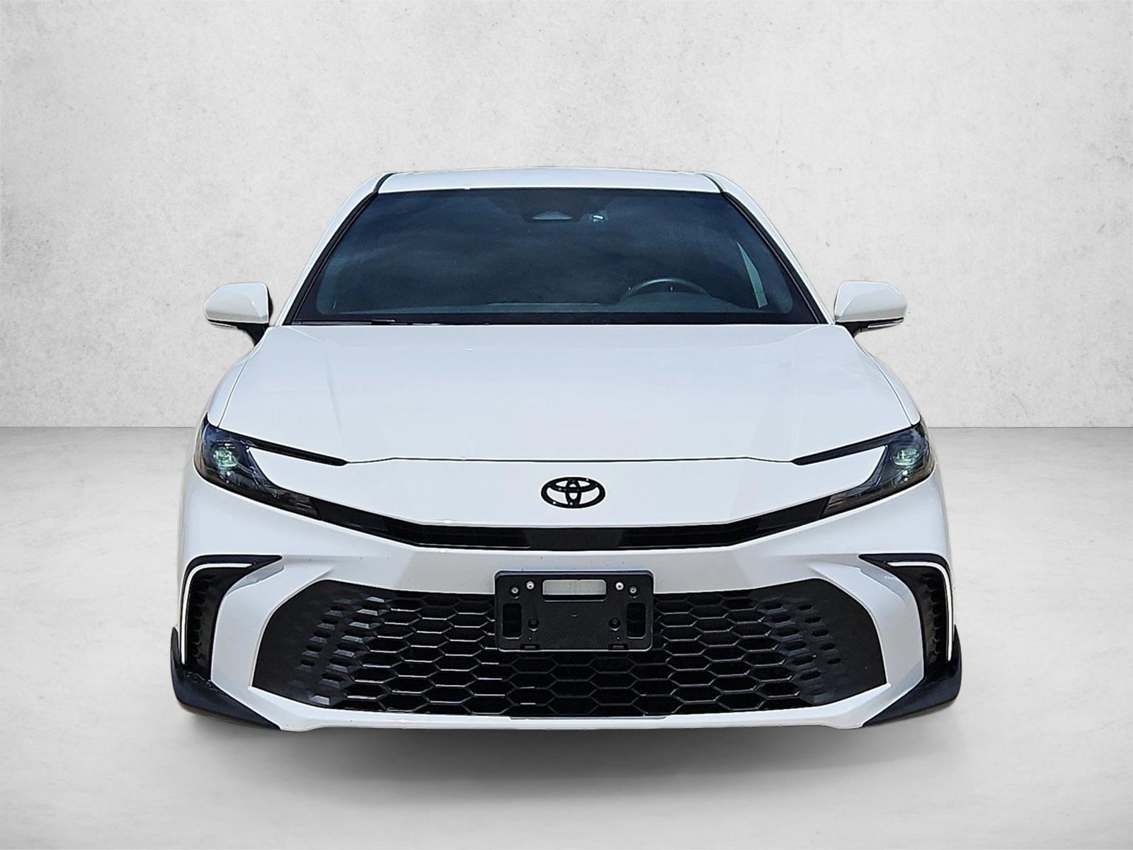 2025 Toyota Camry SE photo 2