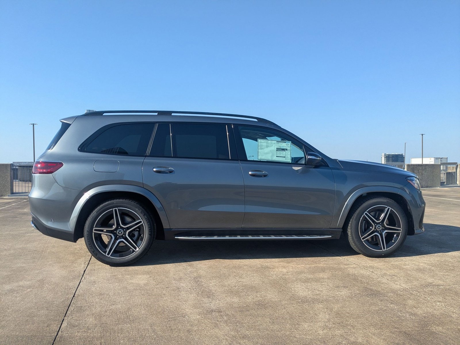 2026 Mercedes Benz GLS 450 4MATIC photo 3