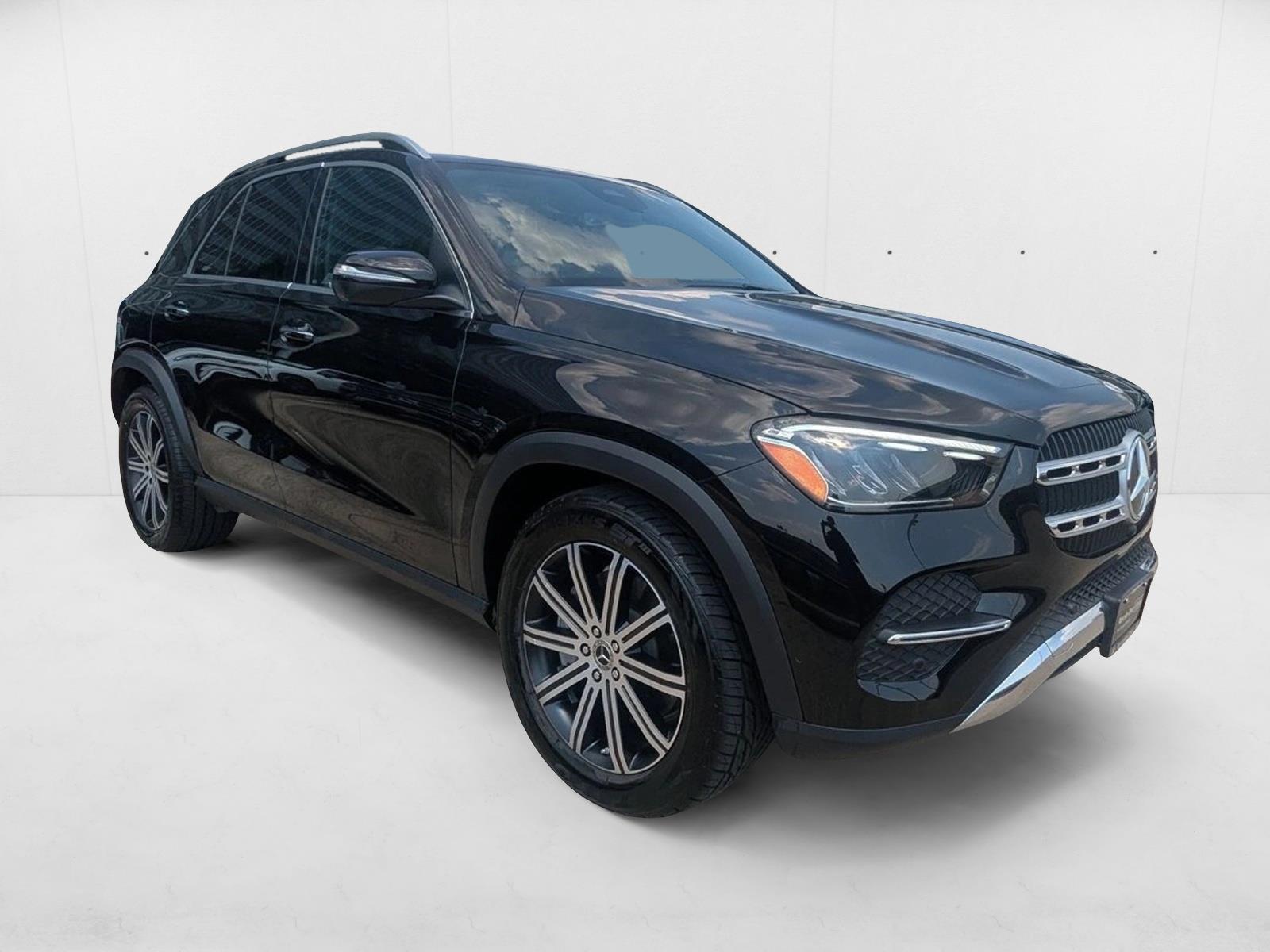 2025 Mercedes Benz GLE 450 4MATIC photo 2