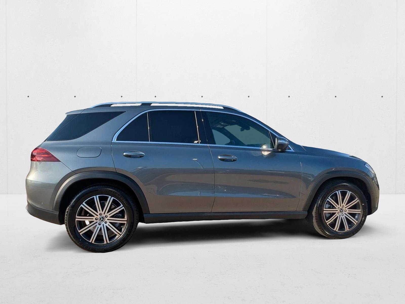 2025 Mercedes Benz GLE 450 4MATIC photo 3