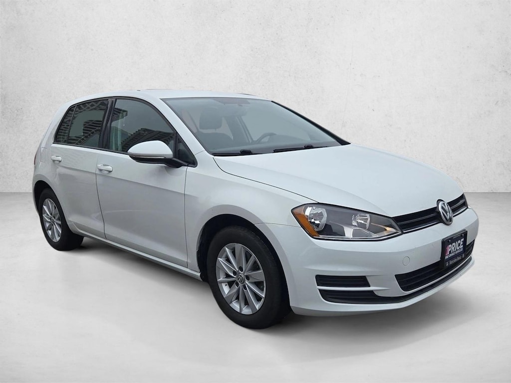Used 2015 Volkswagen Golf TSI S 4-Door Hatchback