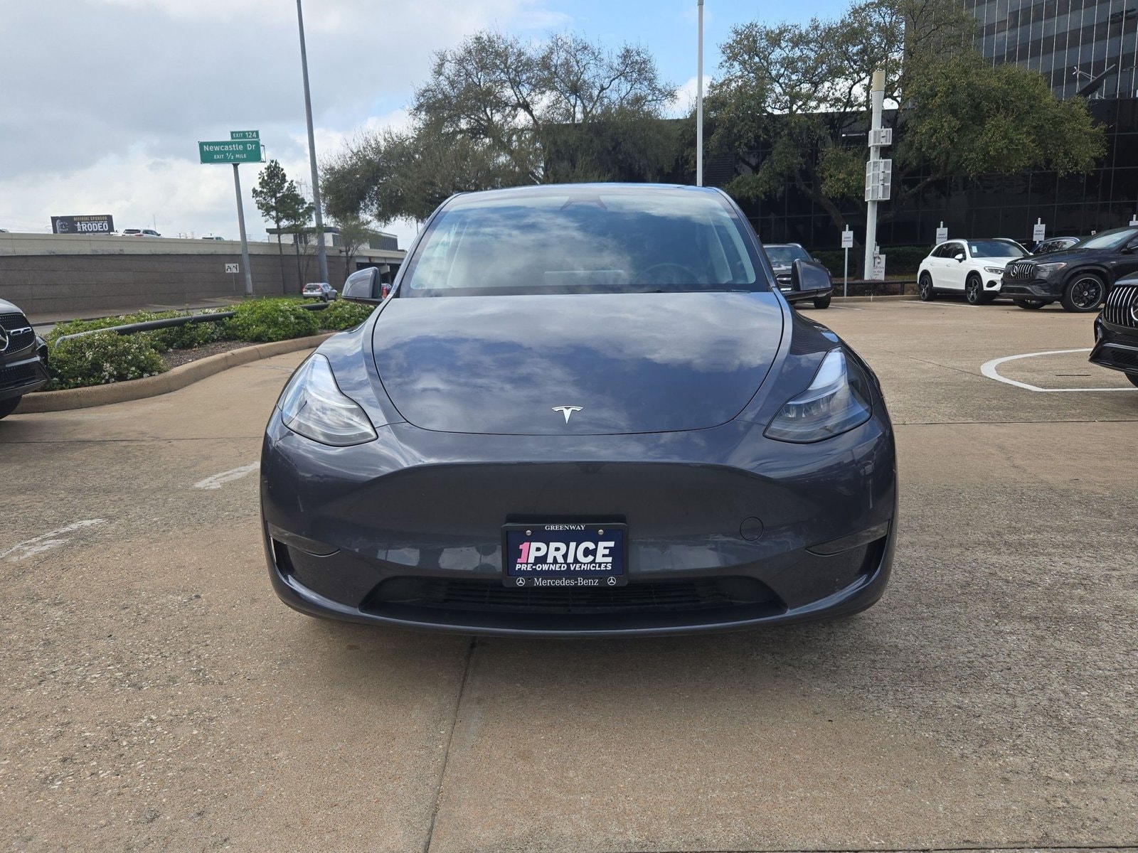 Used 2023 Tesla Model Y Long Range with VIN 7SAYGDEE8PA202588 for sale in Houston, TX