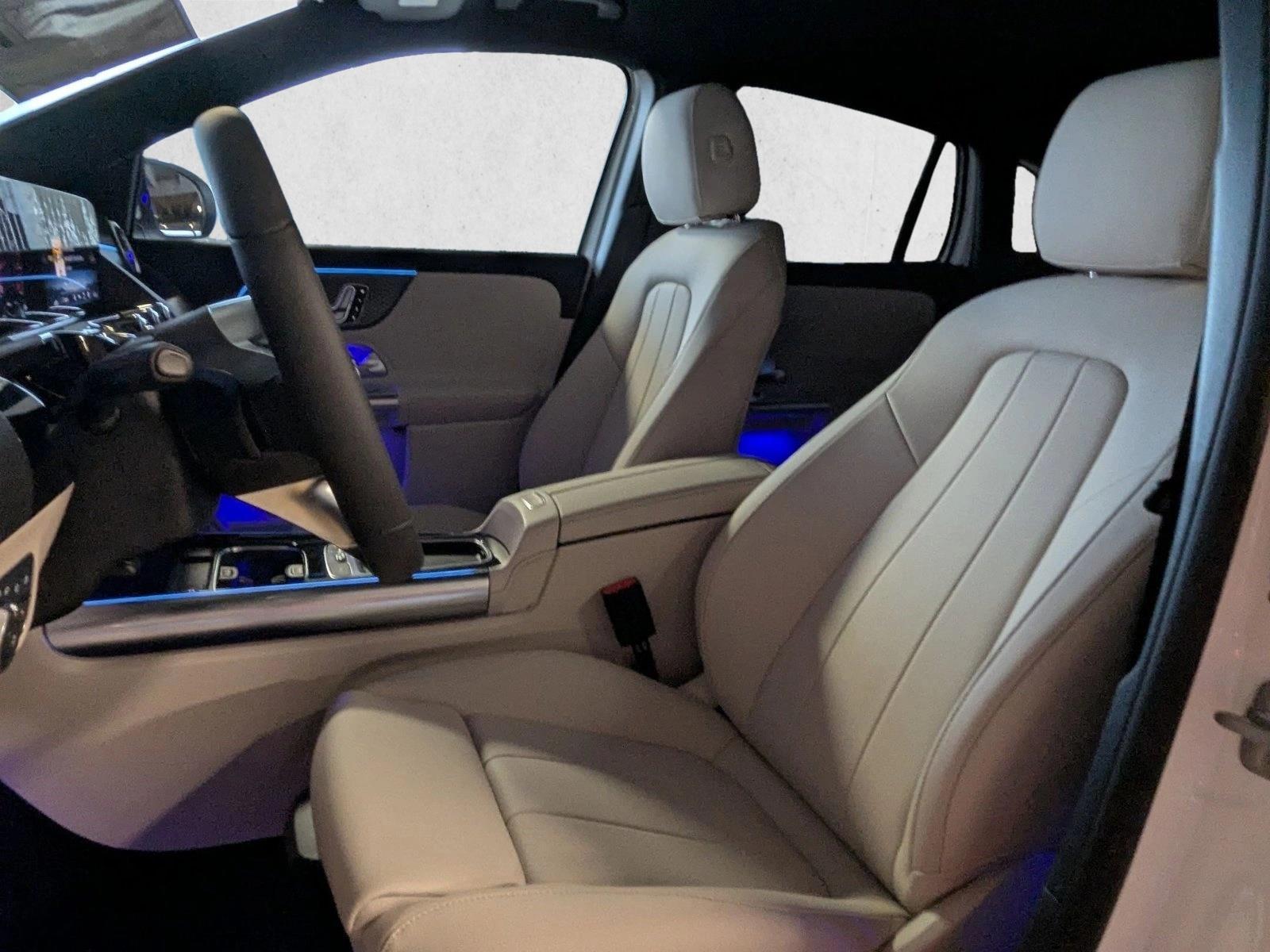 2025 Mercedes Benz GLA 250 photo 4