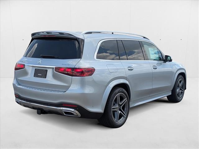 2025 Mercedes Benz GLS 450 4MATIC photo 2