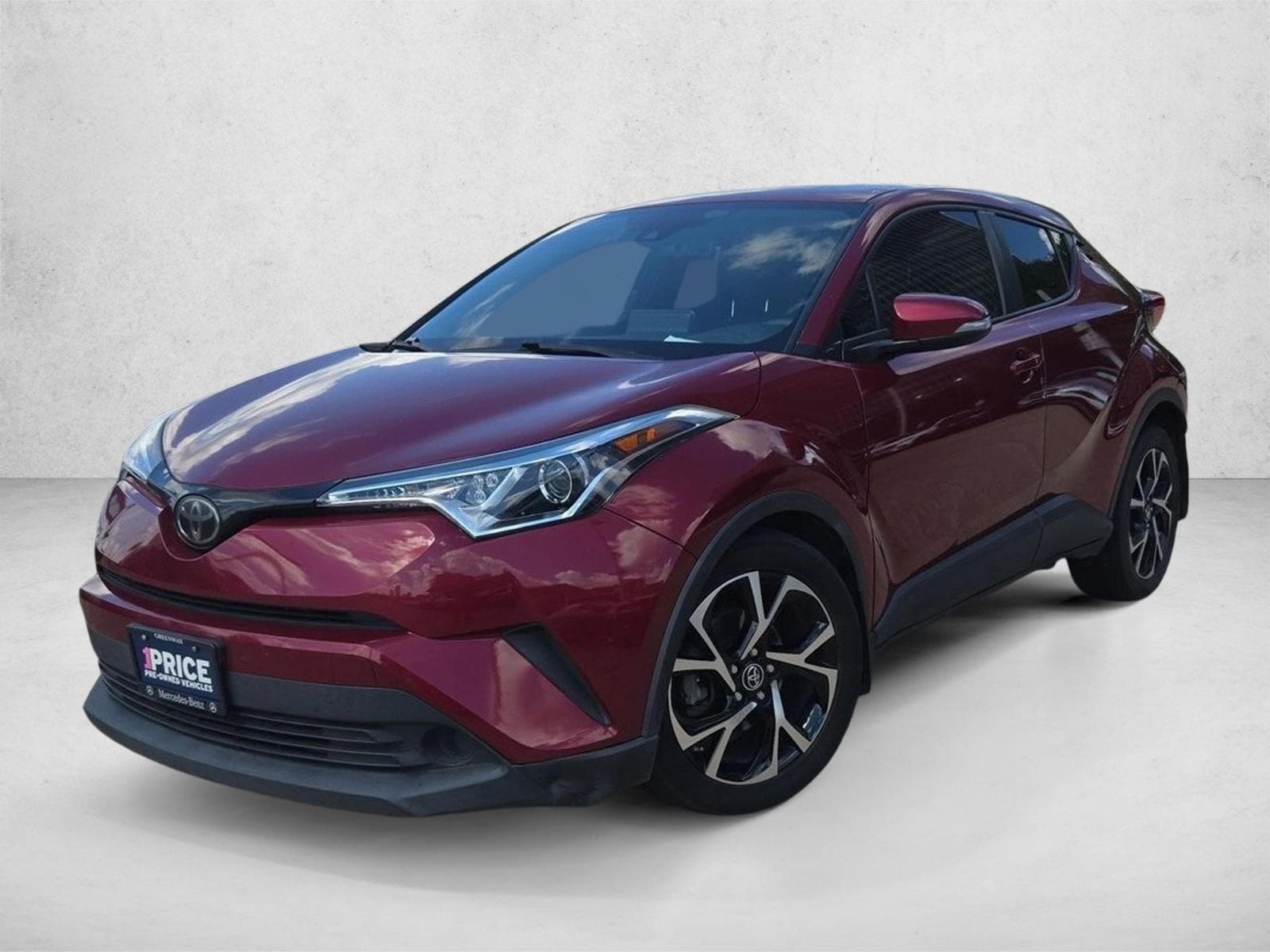 2019 Toyota C-HR XLE's photo