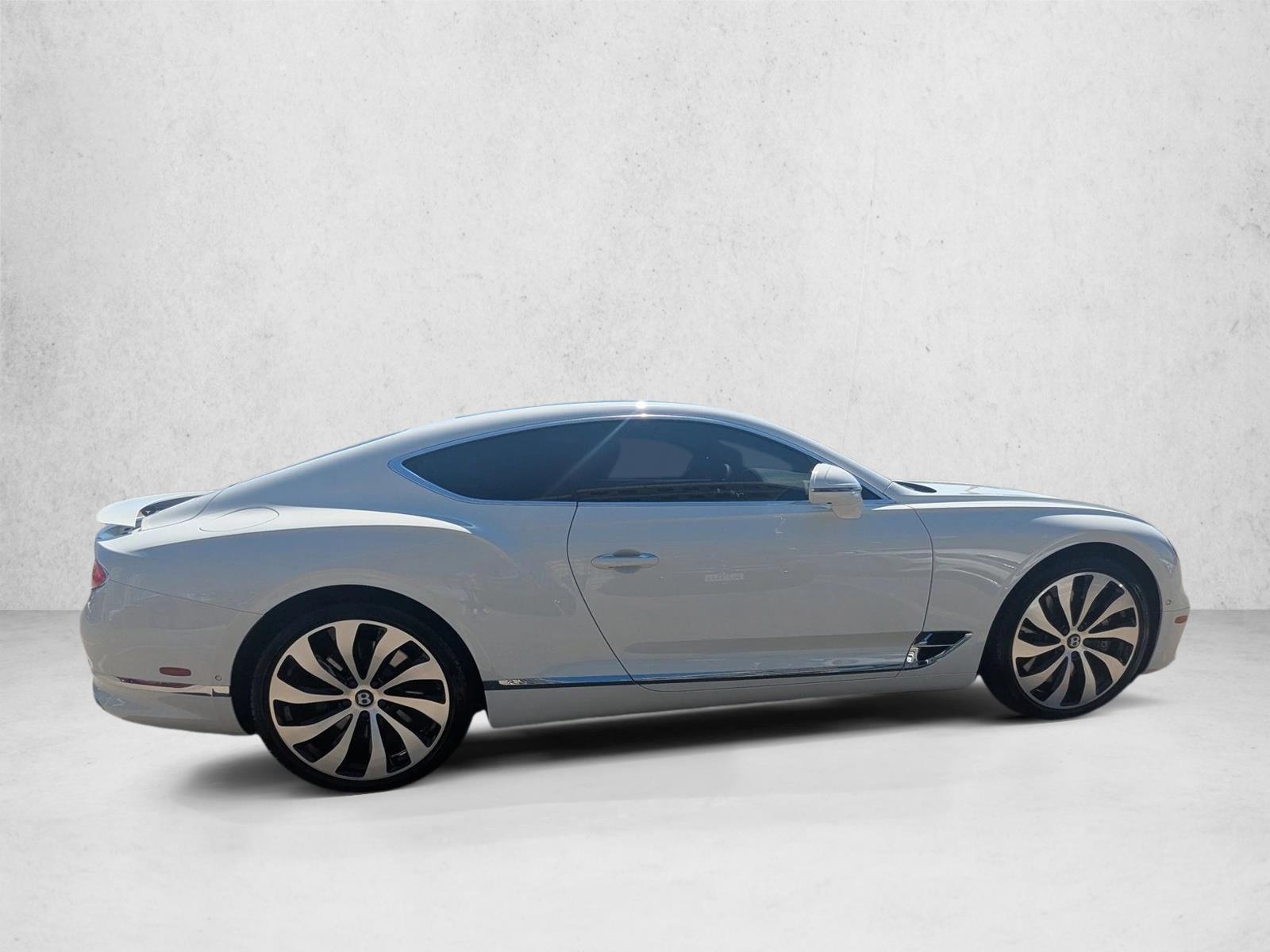 2024 Bentley Continental Azure photo 4