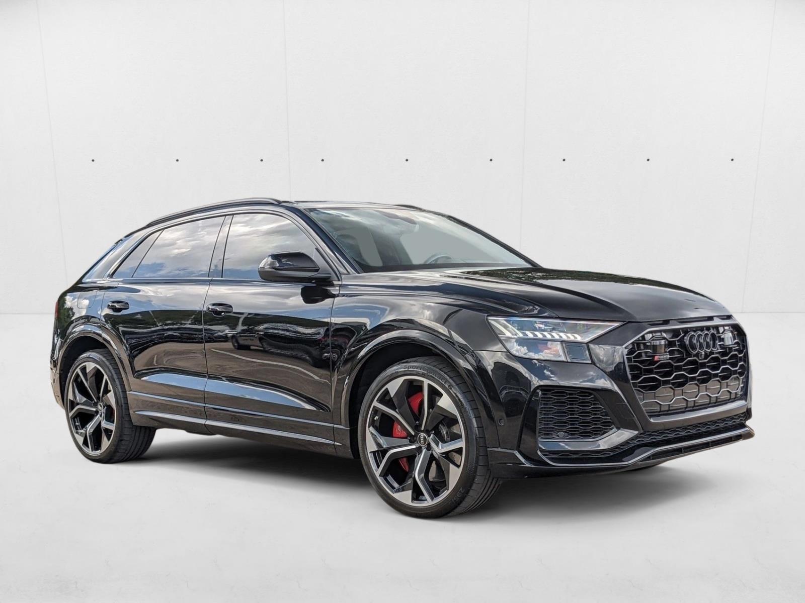 2021 Audi RS Q8 photo 3