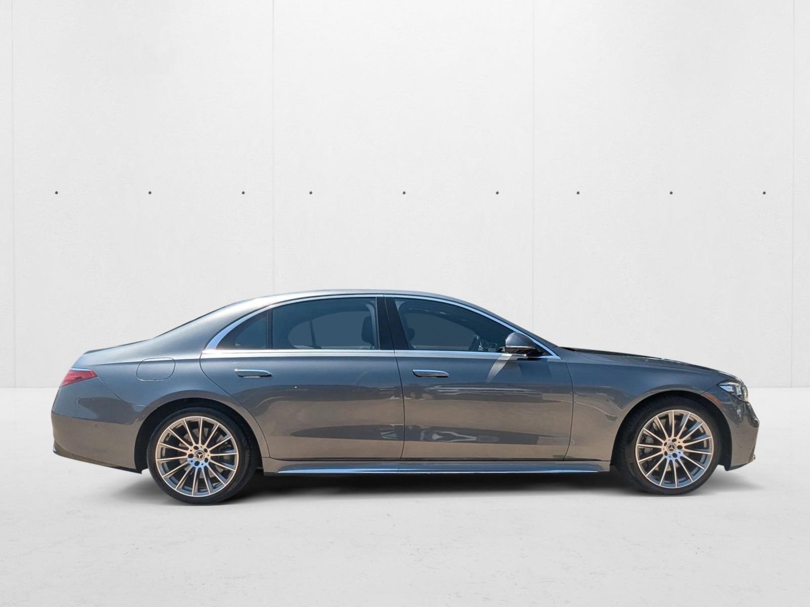 2022 Mercedes Benz S 580 4MATIC photo 4
