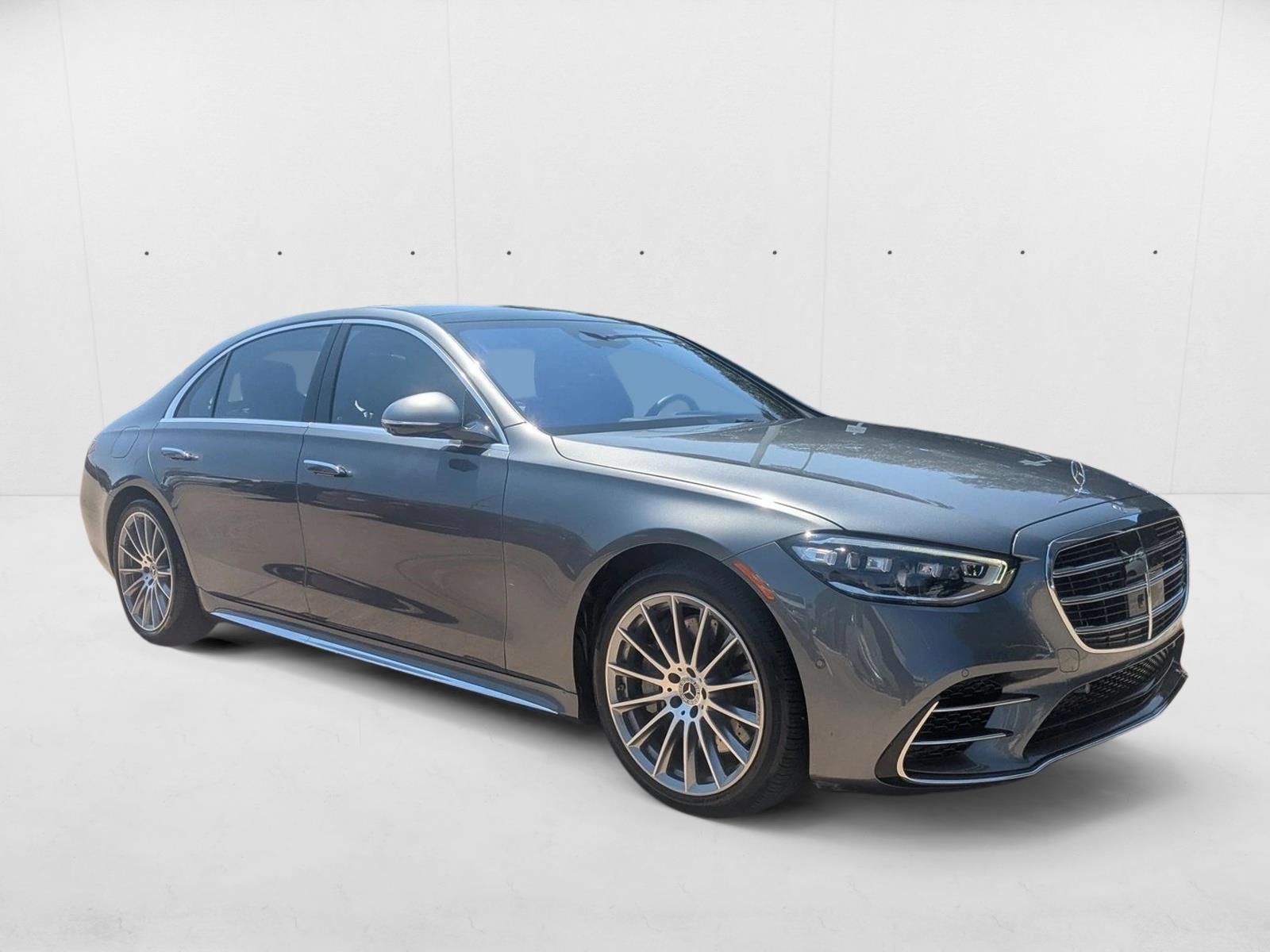 2022 Mercedes Benz S 580 4MATIC photo 3