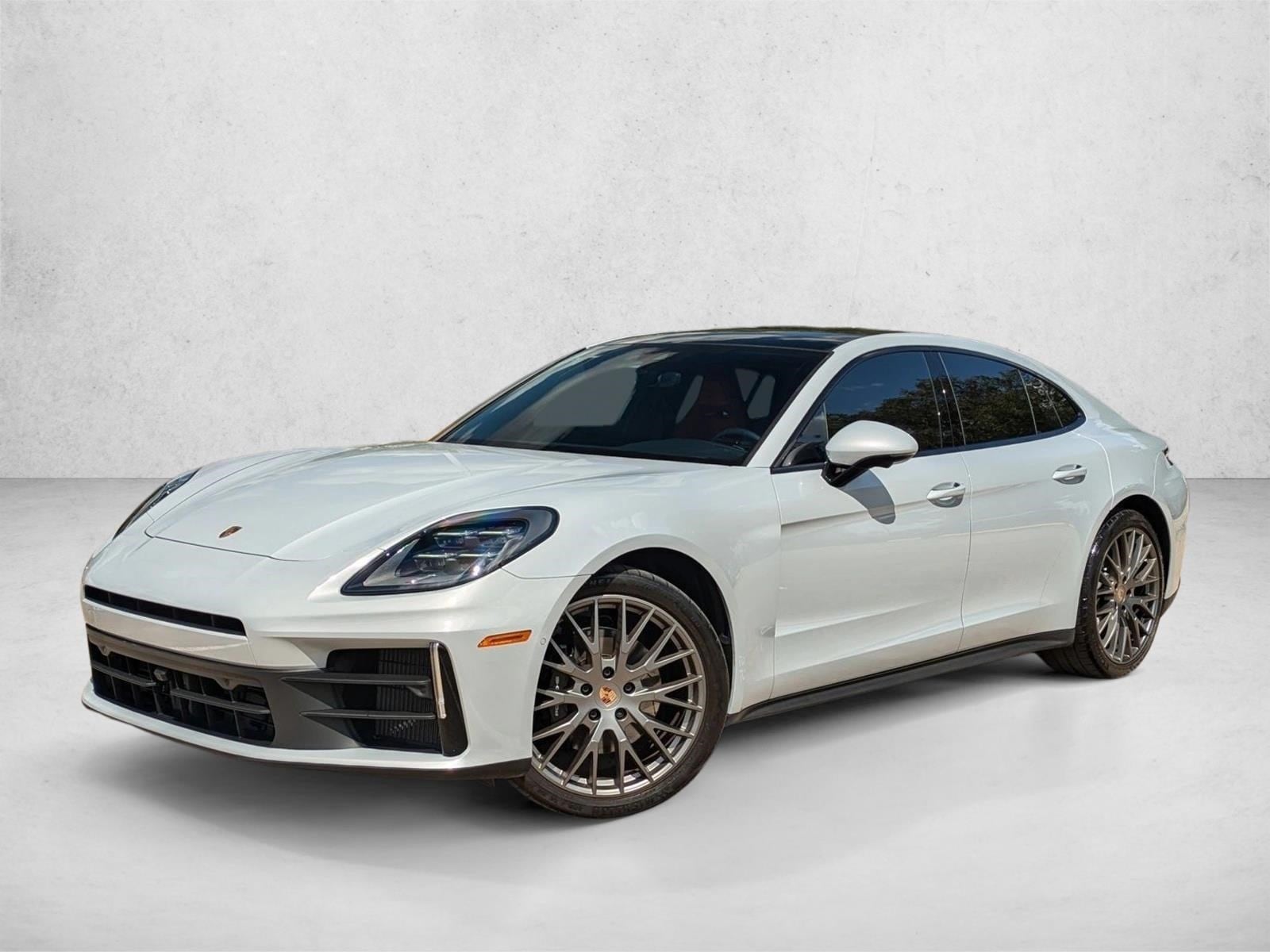 2024 Porsche Panamera Base's photo