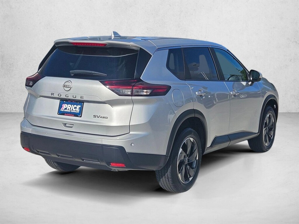 Used 2024 Nissan Rogue SV SUV