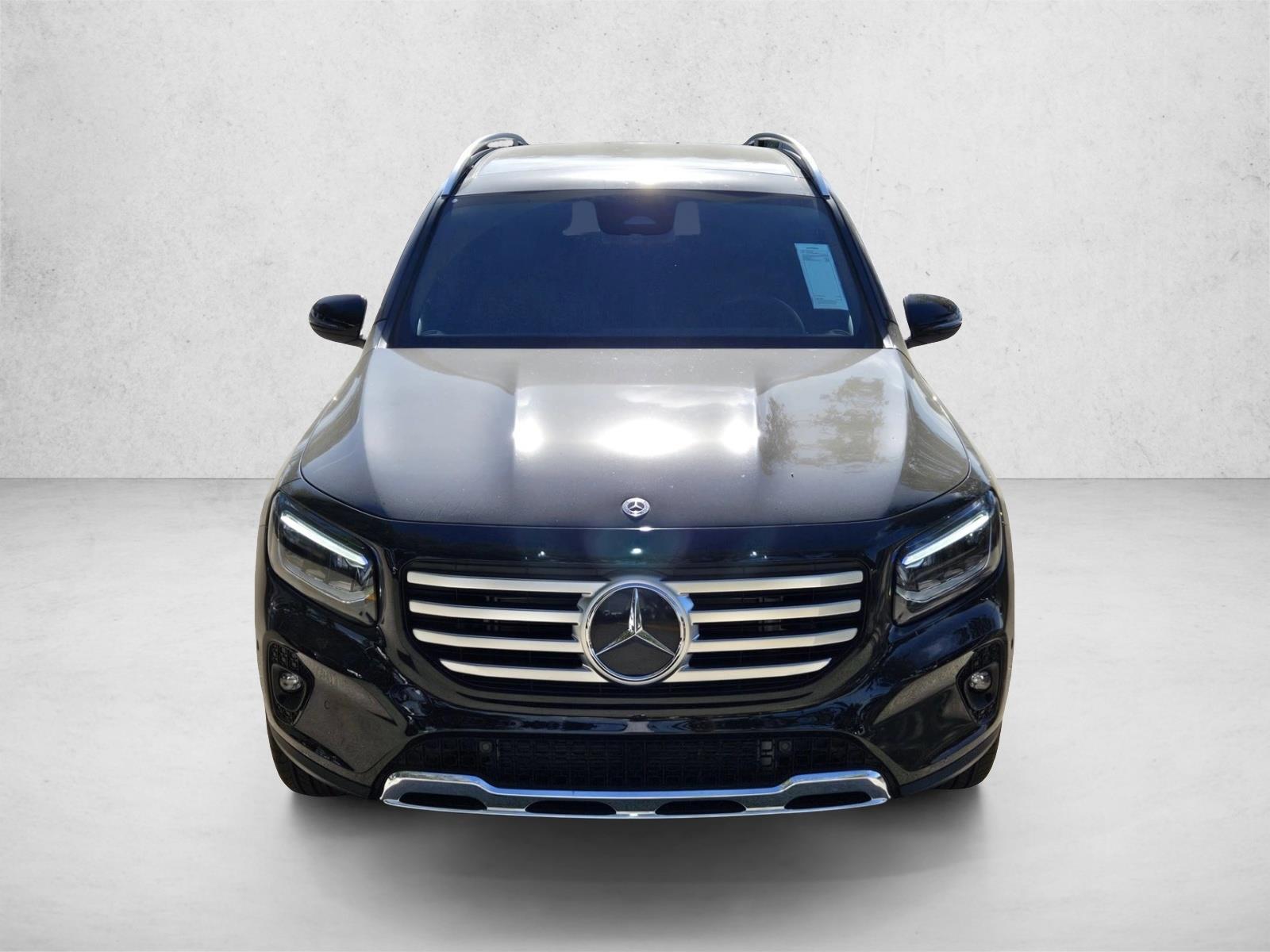 2025 Mercedes Benz GLB 250 photo 2