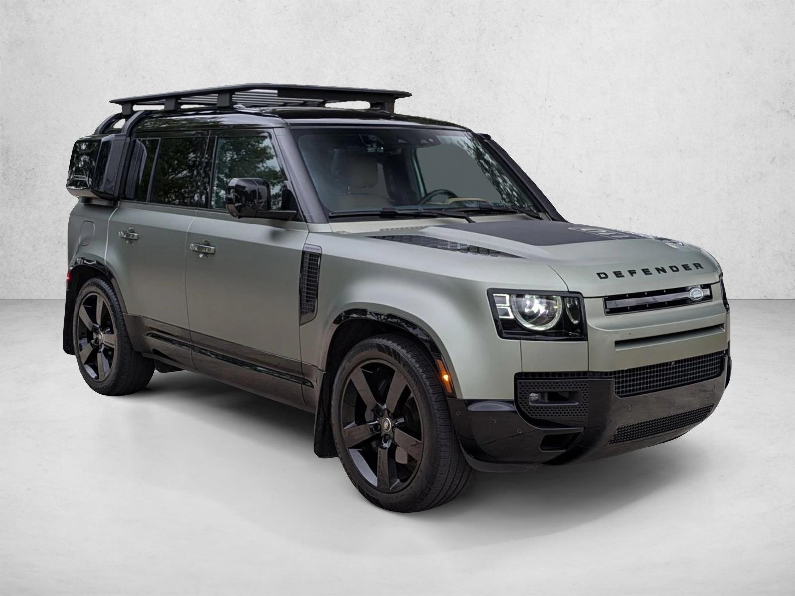 2025 Land Rover Defender X-Dynamic SE photo 3