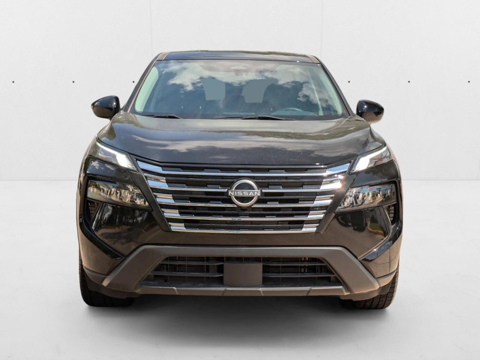 2024 Nissan Rogue SV photo 2