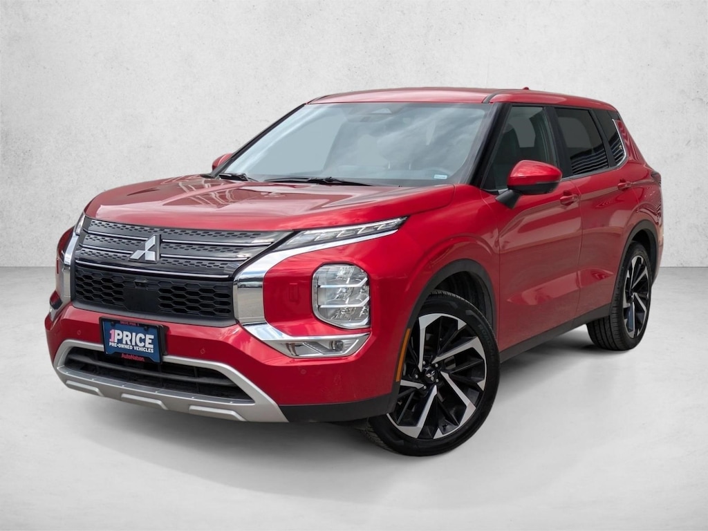 Used 2024 Mitsubishi Outlander SE SUV