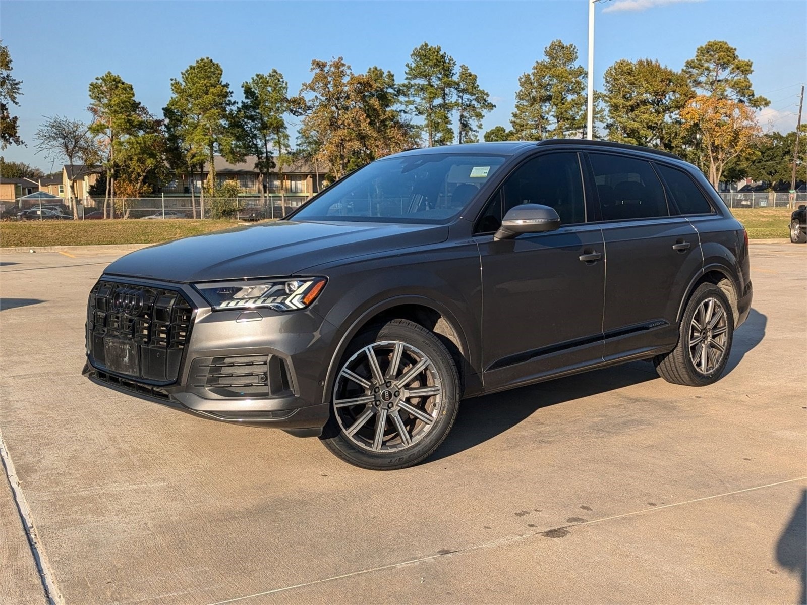 2023 Audi Q7 Premium Plus's photo