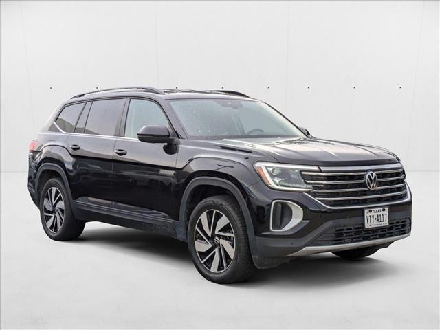 2025 Volkswagen Atlas SE Technology photo 3
