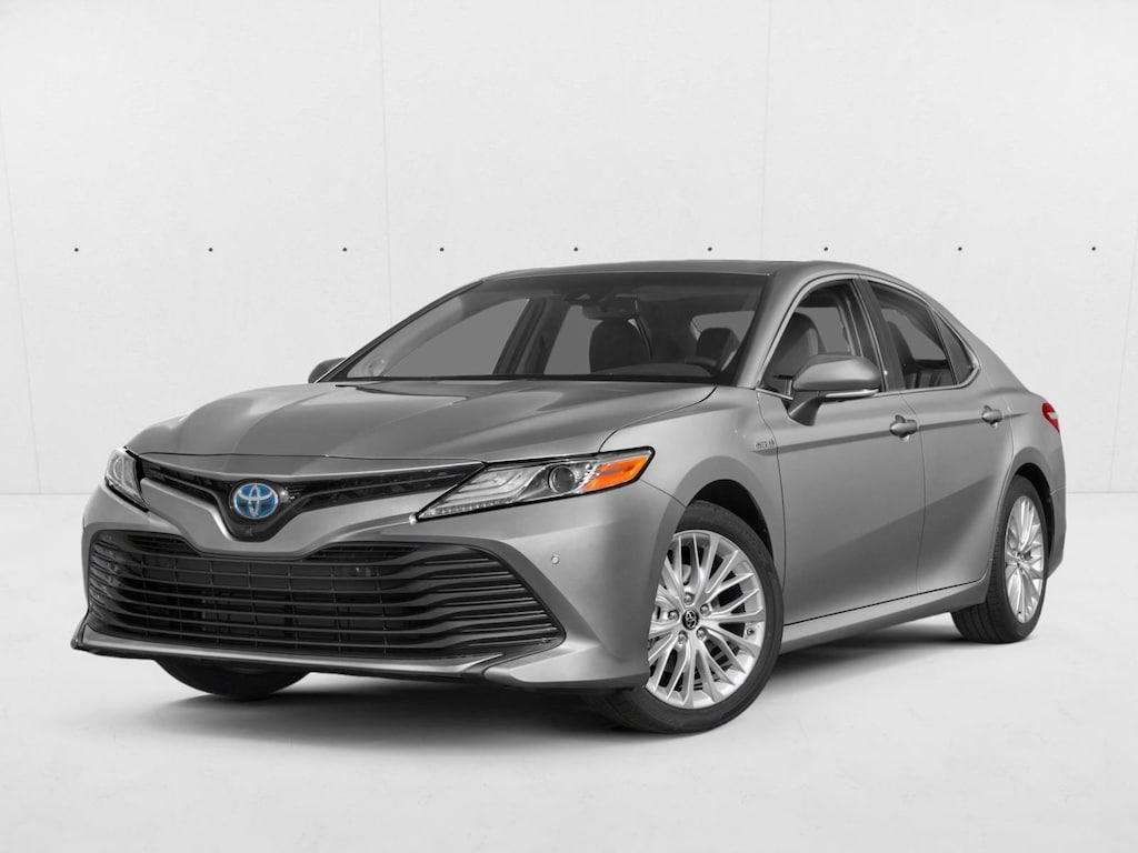 Used 2020 Toyota Camry XLE Sedan