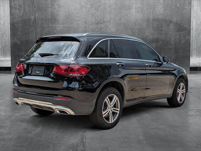 2022 Mercedes Benz GLC 300 photo 4