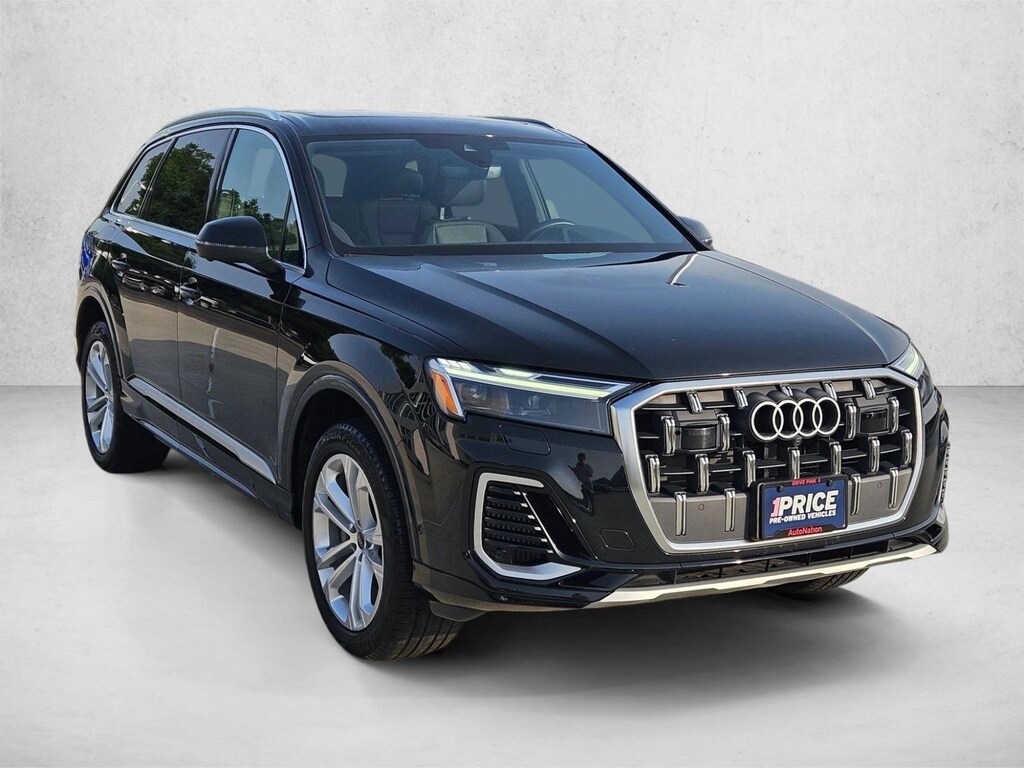 Used 2025 Audi Q7 55 Premium SUV