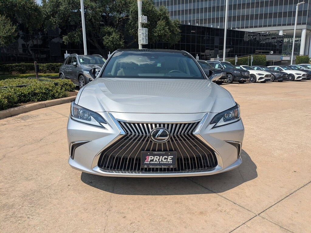 Used 2021 Lexus ES  Sedan