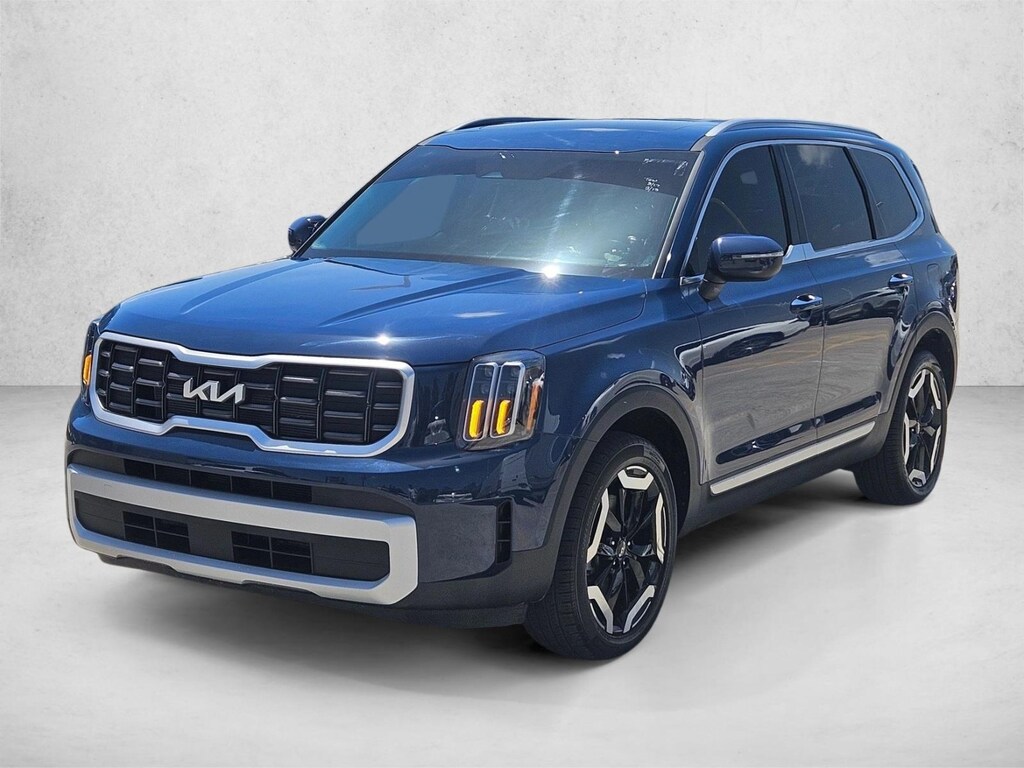 Used 2024 Kia Telluride S SUV