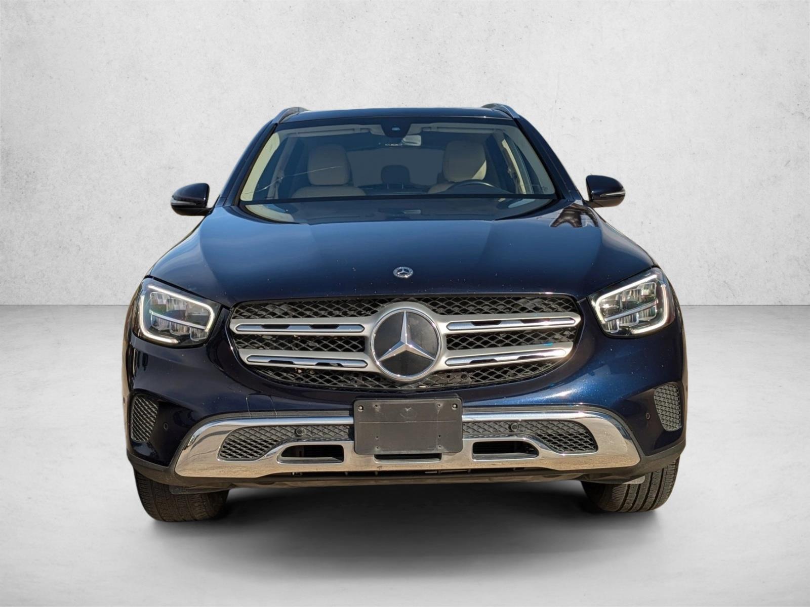 2021 Mercedes Benz GLC 300 photo 2