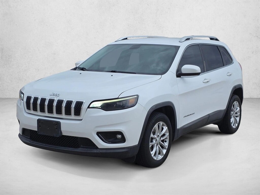 Used 2019 Jeep Cherokee Latitude FWD SUV