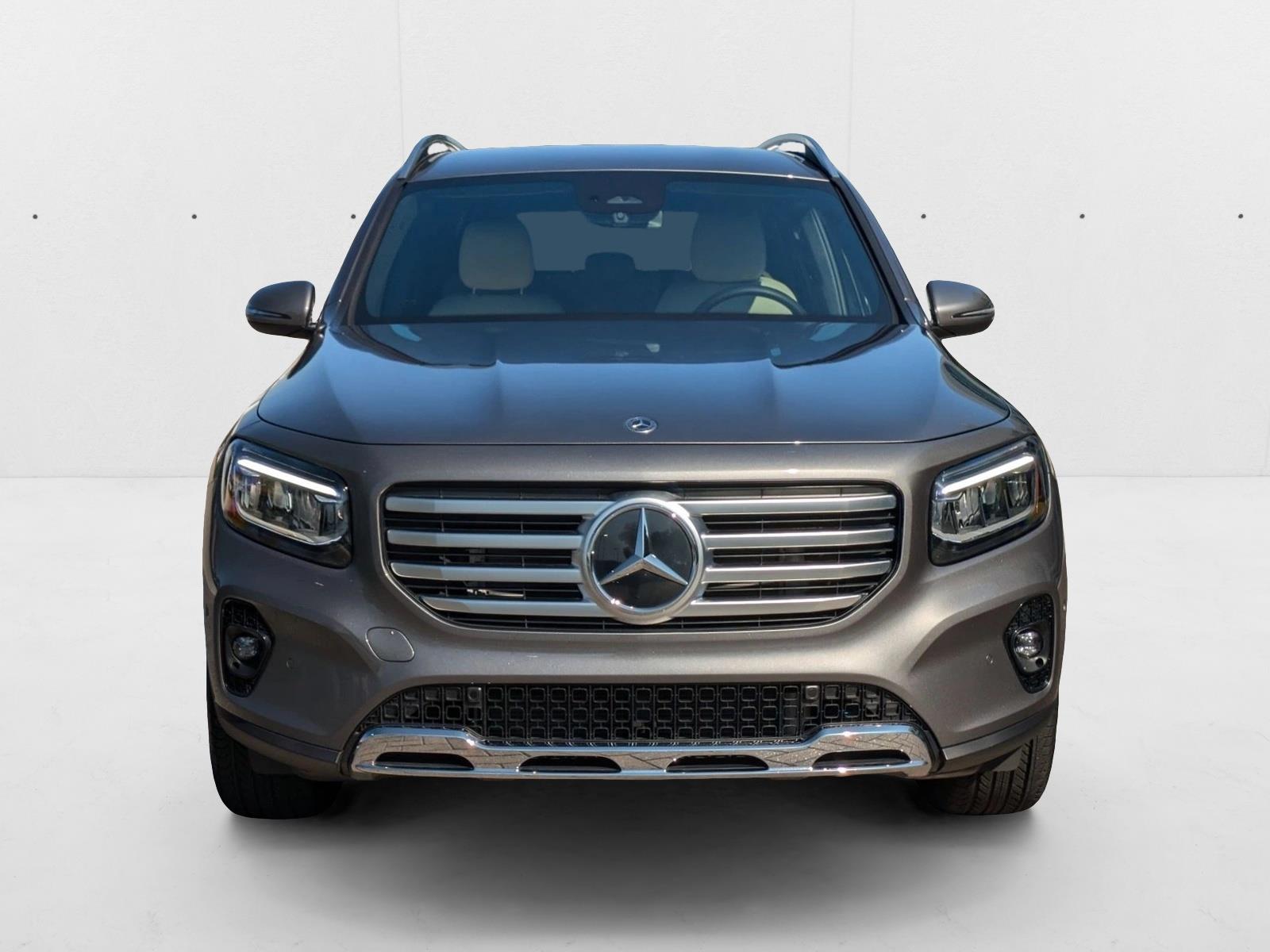 2025 Mercedes Benz GLB 250 photo 2