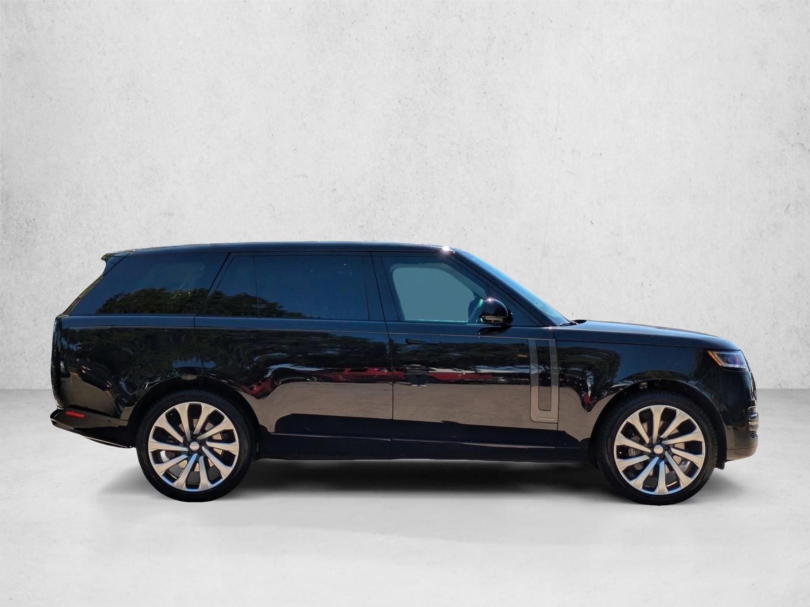 2024 Land Rover Range Rover Autobiography photo 4